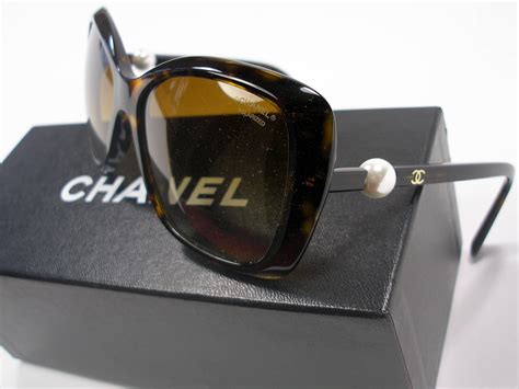 occhiali chanel con perle prezzo|Chanel sunglasses new collection.